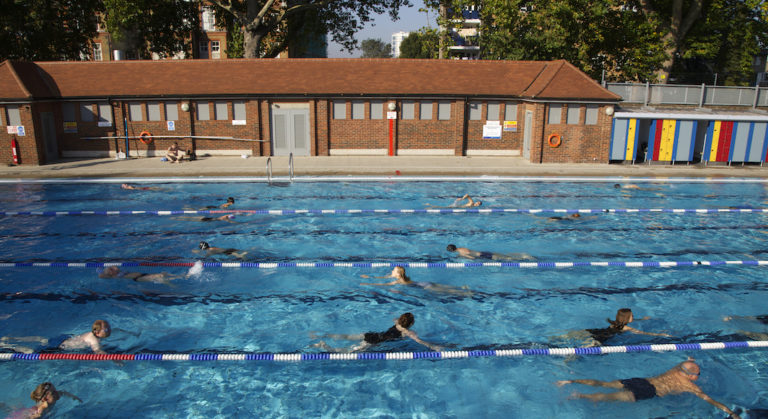 Piscines en plein air : mettez-vous dans le bain de l'été londonien