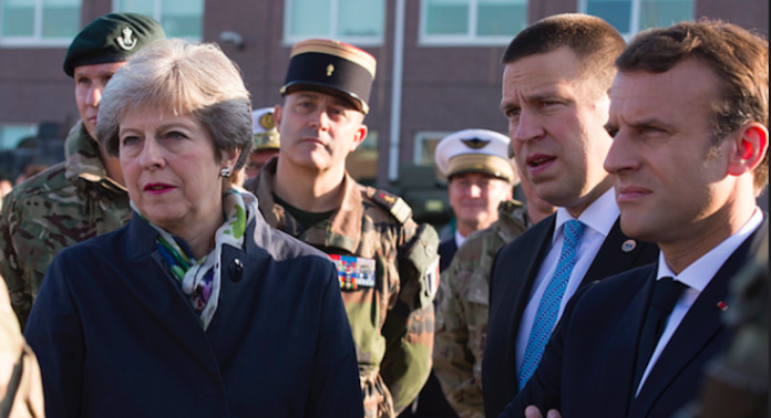 Macron et May dans la Somme pour l'Armistice