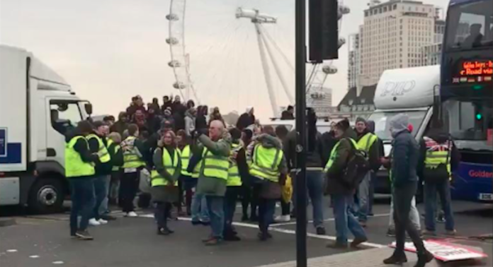 gilets jaunes pont westminster londres