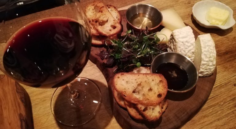 Le restaurant Blanchette met a lhonneur les produits du terroir francais