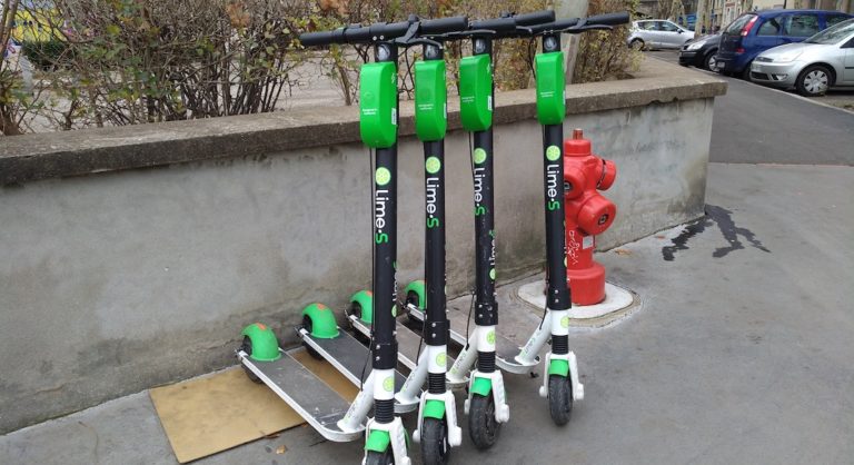 pourquoi interdiction de circuler en trottinette électrique au royaume uni
