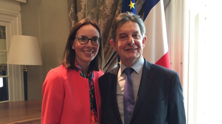 amelie de montchalin presse a londres les Francais à faire leur demande de settled status