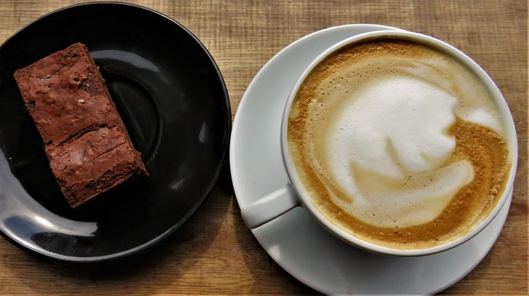 cafés et bistrots bonne cause
