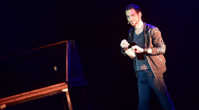 magicien enzo weyne the illusionnists spectacle londres