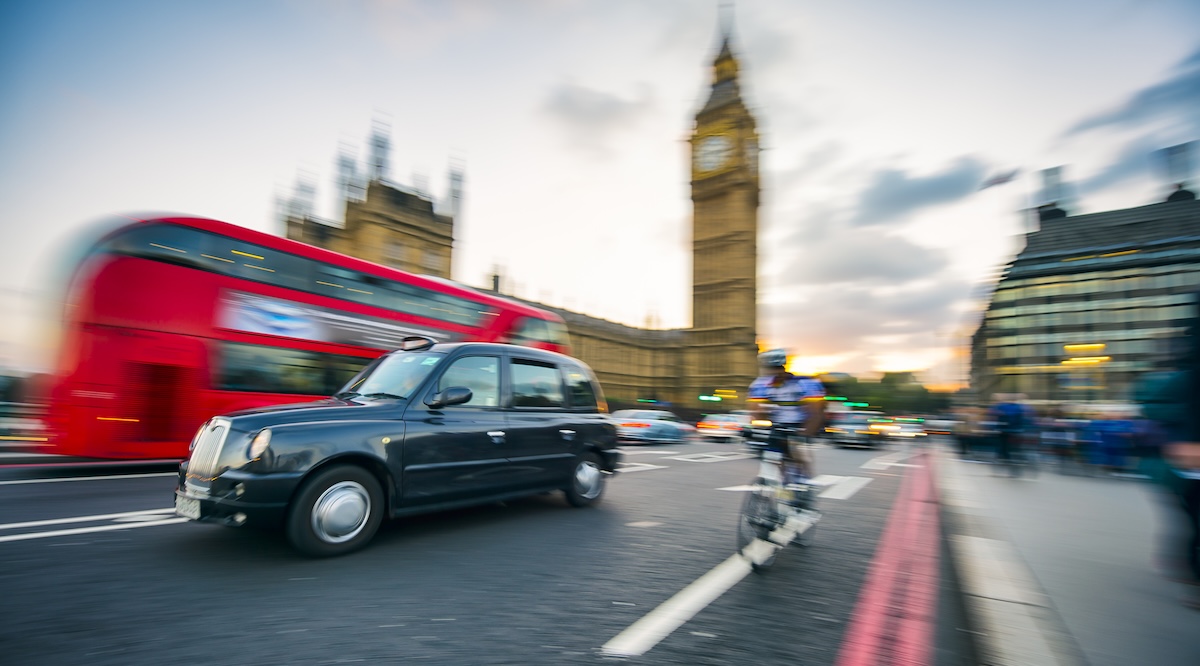 Pourquoi les black cab londoniens ont-t-il cette forme si singulière ?