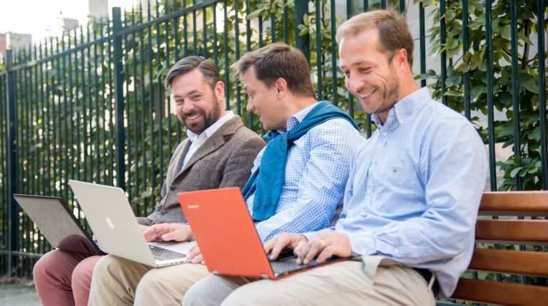 Gens de Confiance site petites annonces royaume-uni
