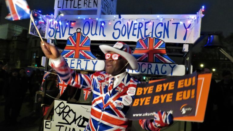 "Brexit Day" : une journée historique, entre célébrations et pleurs