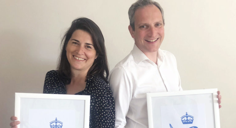 Beatrice et Arnaud de montille recompense queens award merci maman
