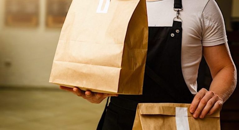 Les restaurateurs et professionnels de l'alimentaire français s'organisent pour maintenir leur activité