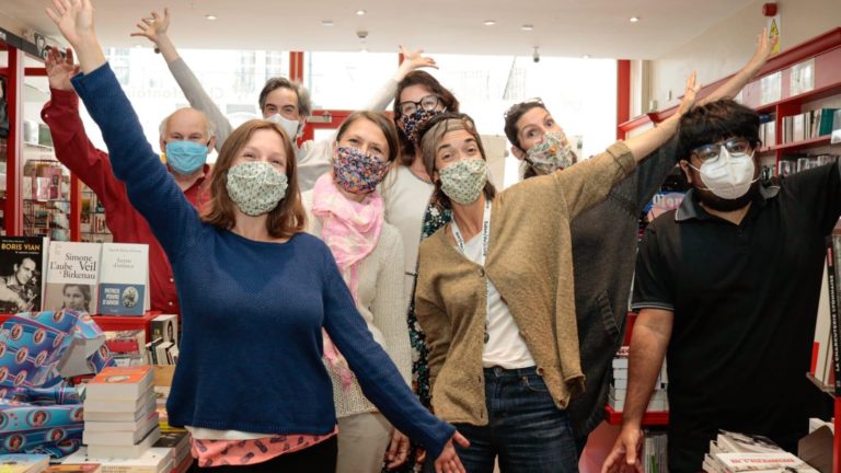 A Londres, les magasins français commencent à rouvrir et s'adaptent aux nouvelles règles sanitaires