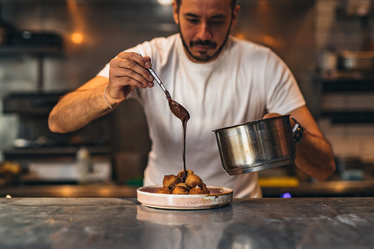 Sebastian Lyall déclare son amour à la cuisine française avec son nouveau restaurant Jolie