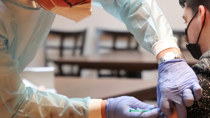vaccins covid Français de l'étranger vaccins covid Français de l'étranger