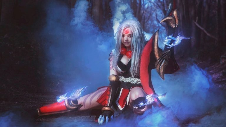 Elsa Sainte-Clair cosplay