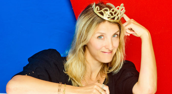 Marion L Hour livre elisabeth II