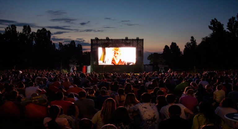Cinema plein air