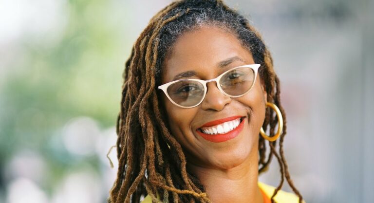 Révolution Bilingue : la Lousianaise Rhonda Broussard pose une bonne question