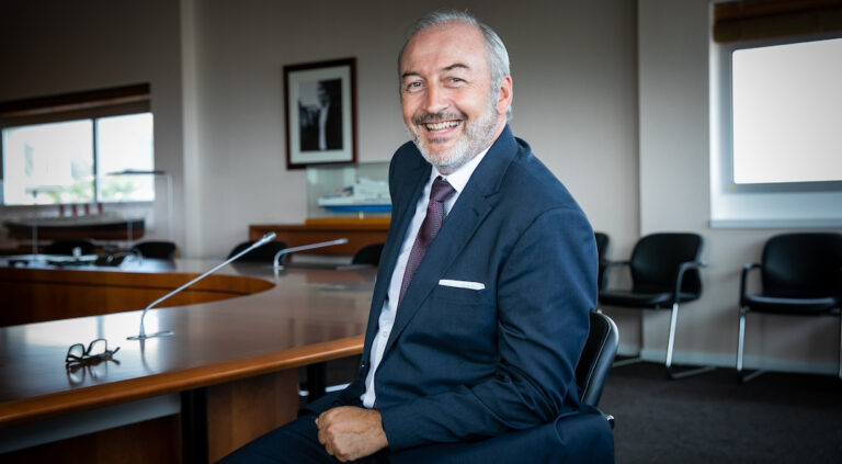 Brexit, nouvelles liaisons, décarbonation et dumping social : le patron de Brittany Ferries fait le point