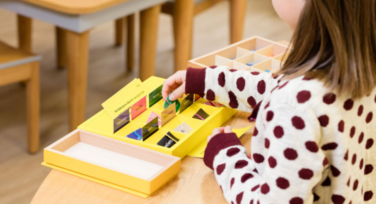 L’école Montessori bilingue au cœur de Paris qui révèle le potentiel de vos enfants