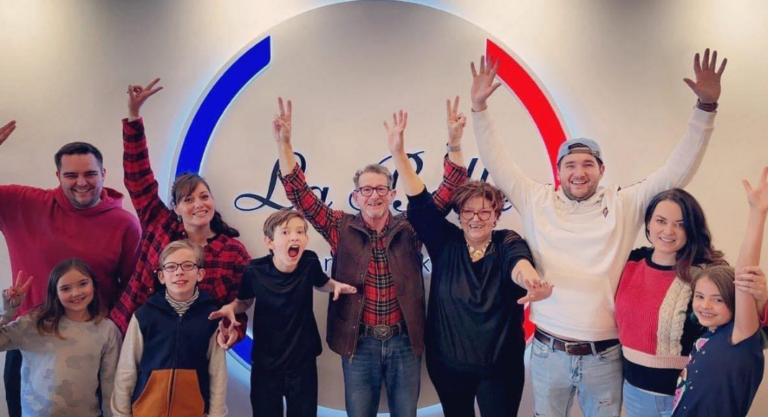 Julien Renaut : « Les gens négatifs attirent l’attention sur eux, je choisis le positif »