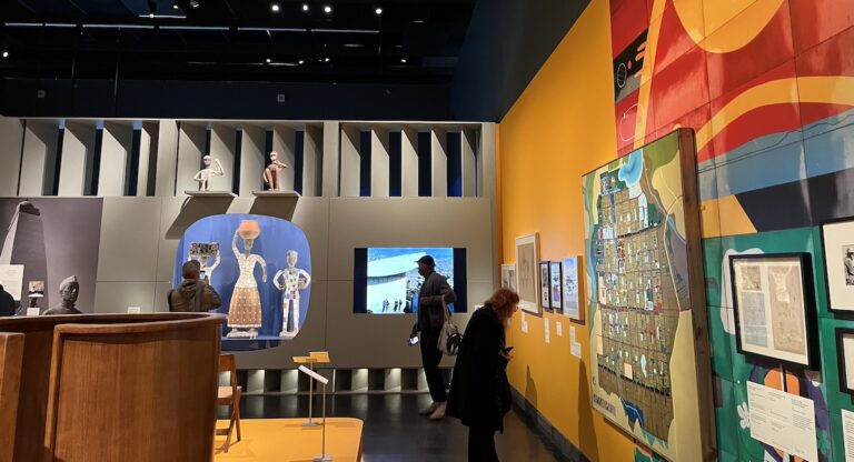 Tropical Modernism : la nouvelle exposition du V&A, entre art et anti-colonialisme