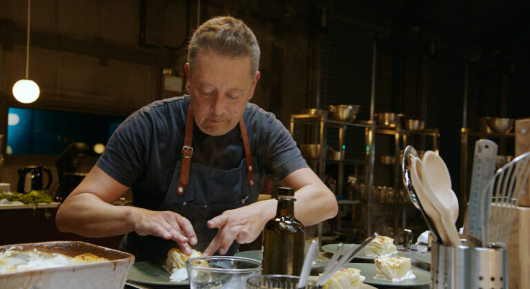 Le chef Jeff Launay porte les couleurs de la France dans la nouvelle saison de The World Cook