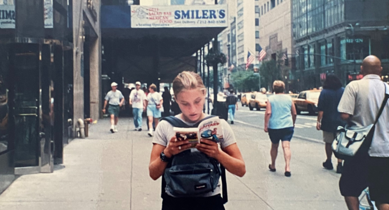 Marine Plantier dans les rues de New York en 1999
