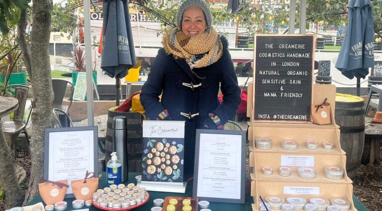 “The Creamerie” de Marianne Klarsfeld rend les produits cosmétiques plus naturels