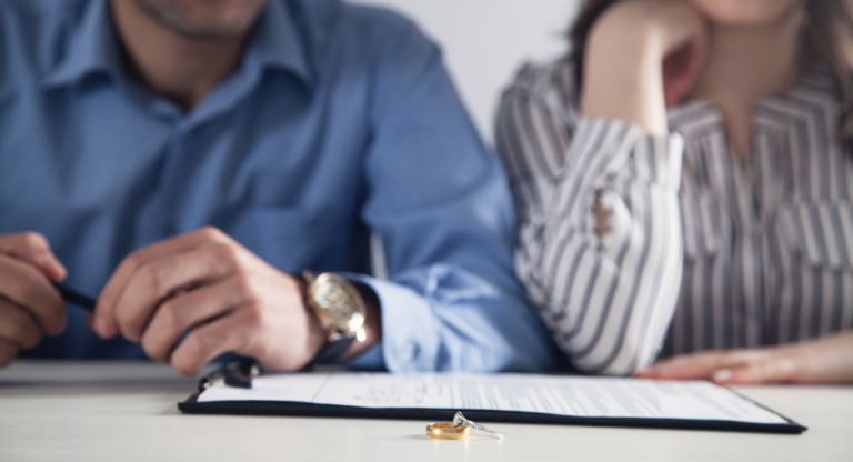 Le divorce depuis l’étranger : gérer la garde des enfants depuis l’autre bout du monde, l’histoire de Coralie