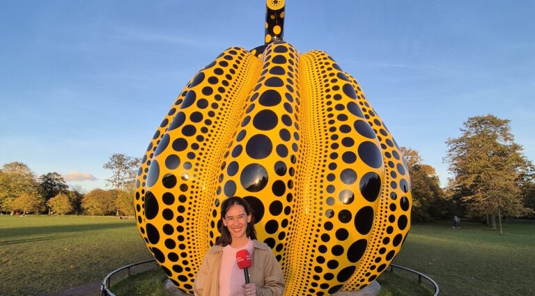 Jusqu’à quand admirer la citrouille géante de l’artiste Yayoi Kusama à Kensington Gardens ?