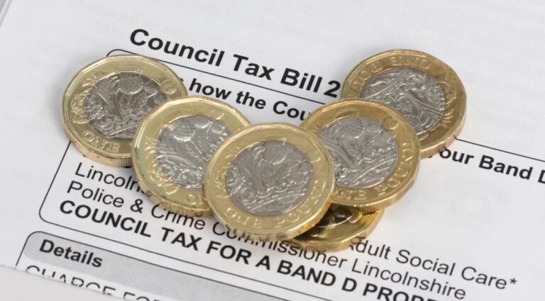 Qu’est-ce que la “council tax” et à quoi sert-elle vraiment ?
