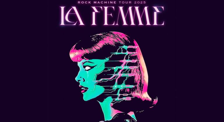 La Femme à la Roundhouse
